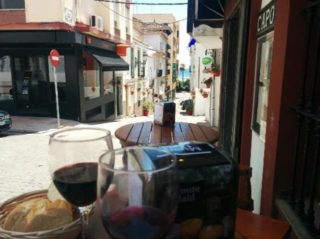 Kommersiell til leie i Centro, Estepona - € 2 000 (Ref: 9355322)