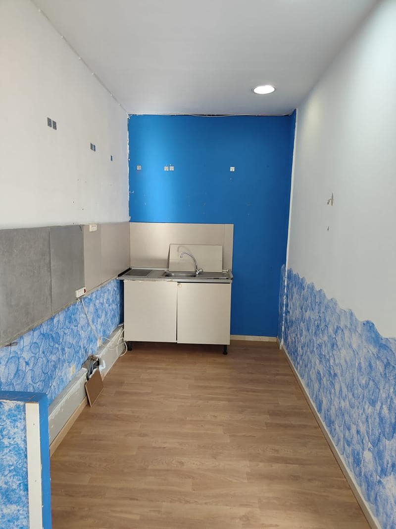 Kommersiell till salu i Estepona - 196 192 € (Ref: 9357857)