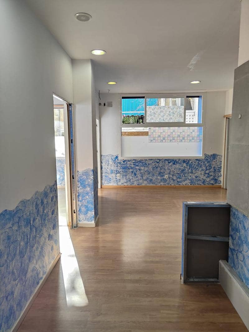 Kommersiell till salu i Estepona - 196 192 € (Ref: 9357857)