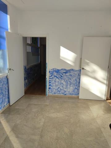 Kommersiell till salu i Centro, Estepona - 196 192 € (Ref: 9357857)