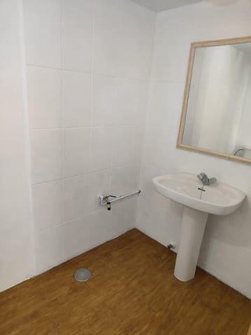 Kommersiell till salu i Centro, Estepona - 196 192 € (Ref: 9357857)