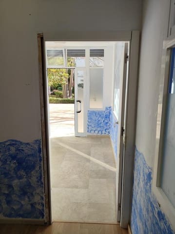 Kommersiell till salu i Centro, Estepona - 196 192 € (Ref: 9357857)