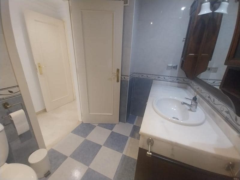 3 quarto Penthouse para venda em Estepona com piscina garagem - 456 000 € (Ref: 9371366)