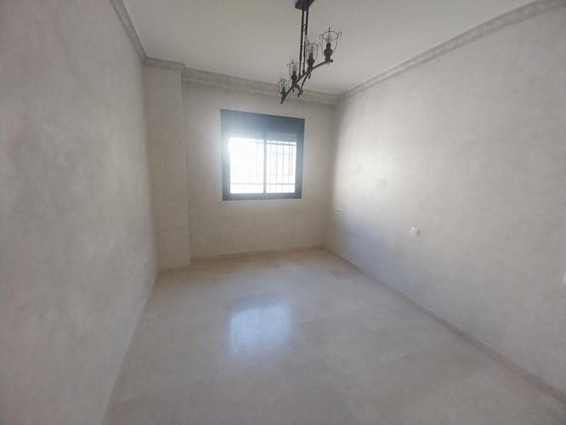 3 quarto Penthouse para venda em Estepona com piscina garagem - 456 000 € (Ref: 9371366)