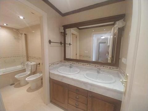 3 quarto Penthouse para venda em Estepona com piscina garagem - 456 000 € (Ref: 9371366)