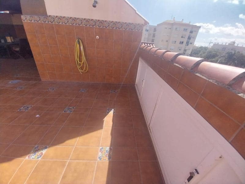 3 quarto Penthouse para venda em Estepona com piscina garagem - 456 000 € (Ref: 9371366)