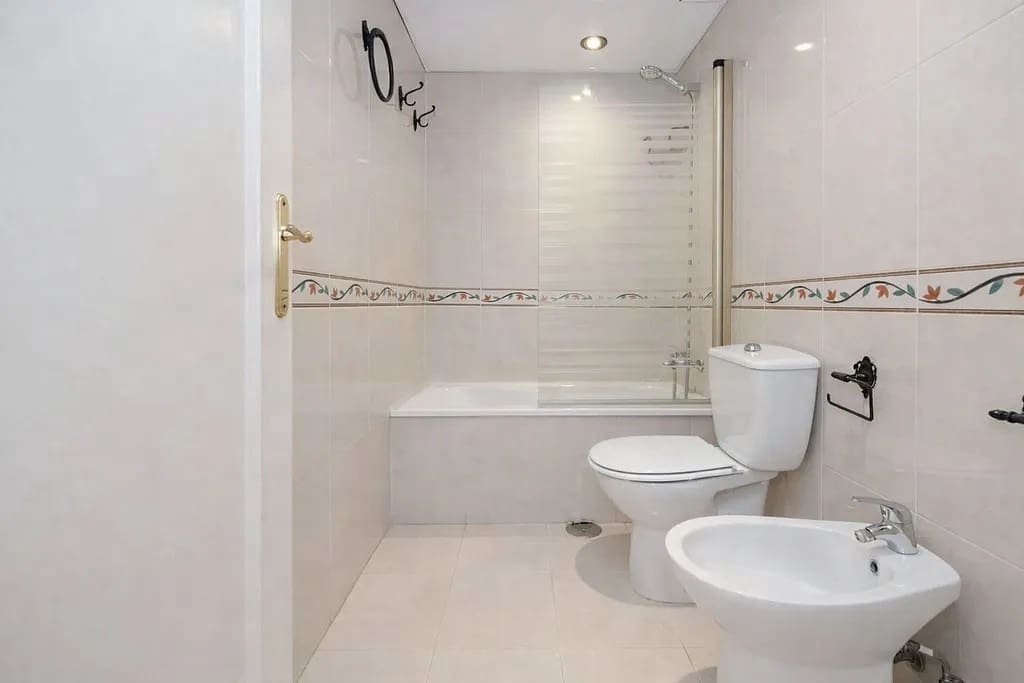 3 slaapkamer Penthouse te koop in Estepona met zwembad garage - € 435.000 (Ref: 9371366)