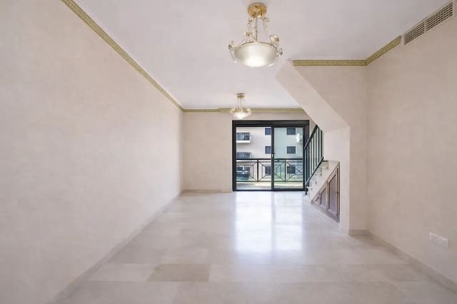 Ático de 3 habitaciones en Centro, Estepona en venta con piscina garaje - 435.000 € (Ref: 9371366)