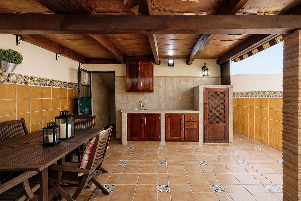 3 slaapkamer Penthouse te koop in Estepona met zwembad garage - € 435.000 (Ref: 9371366)