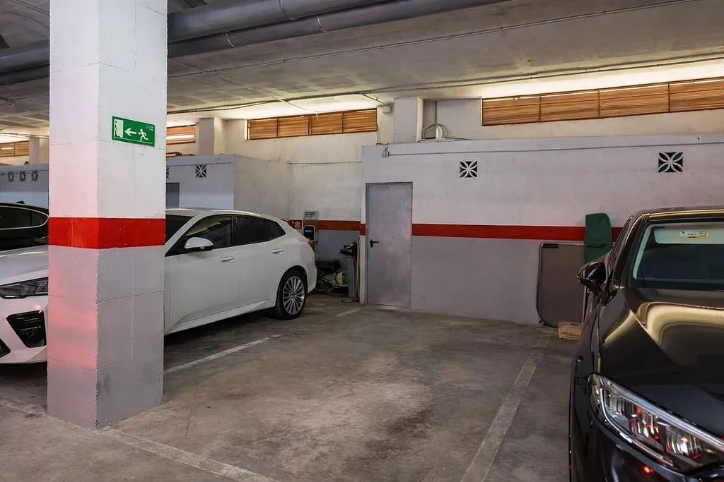 3 slaapkamer Penthouse te koop in Estepona met zwembad garage - € 435.000 (Ref: 9371366)