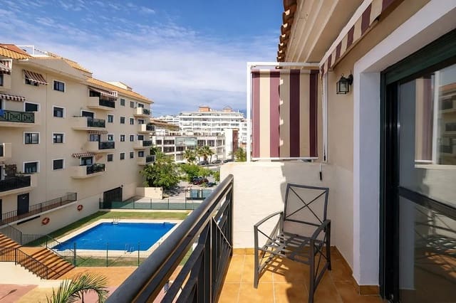 Ático de 3 habitaciones en Centro, Estepona en venta con piscina garaje - 435.000 € (Ref: 9371366)