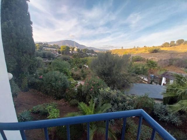 3 sovrum Radhus till salu i Estepona med pool - 668 000 € (Ref: 9371367)