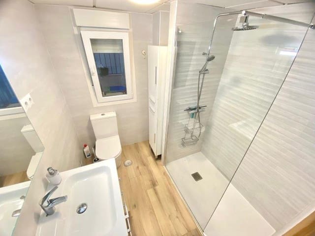 3 soverom Leilighet til leie i Málaga by med svømmebasseng garasje - € 1 500 (Ref: 9380163)