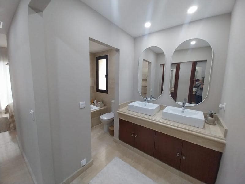 2 chambre Appartement à vendre à Estepona avec piscine garage - 319 000 € (Ref: 9380164)