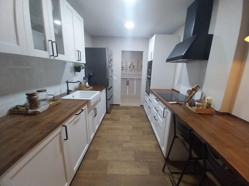 2 chambre Appartement à vendre à Estepona avec piscine garage - 319 000 € (Ref: 9380164)