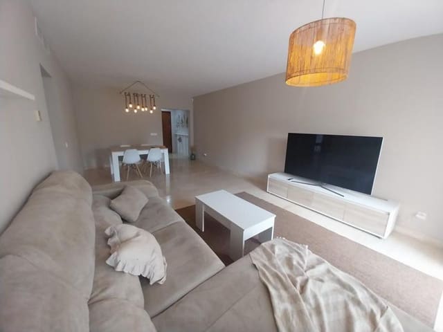 Piso de 2 habitaciones en Estepona en venta con piscina garaje - 319.000 € (Ref: 9380164)