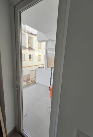 3 soverom Rekkehus til salgs i Estepona med garasje - € 757 800 (Ref: 9390818)