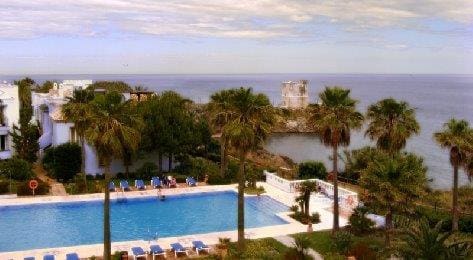 Piso de 3 habitaciones en Casares en venta con piscina garaje - 875.000 € (Ref: 9391146)