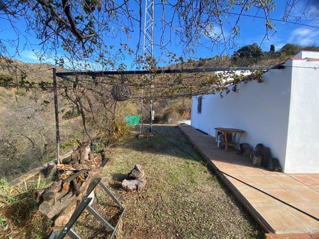 3 makuuhuone Omakotitalo myytävänä paikassa Málaga kaupunki - 222 700 € (Ref: 9396518)