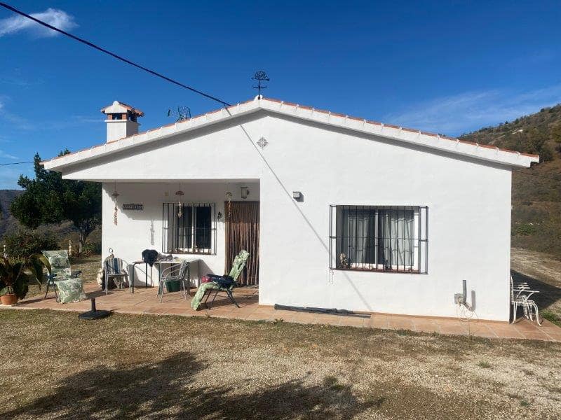 3 makuuhuone Omakotitalo myytävänä paikassa Malaga kaupunki - 222 700 € (Ref: 9396518)