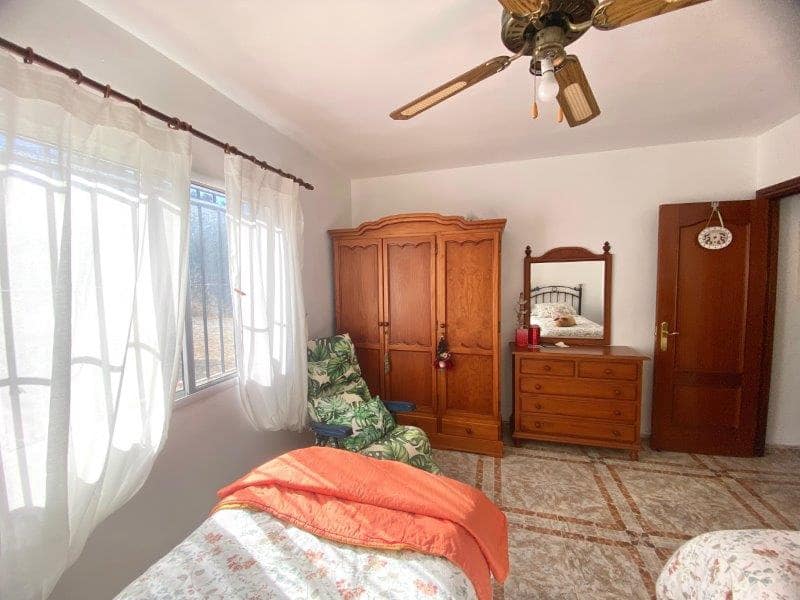 3 makuuhuone Omakotitalo myytävänä paikassa Malaga kaupunki - 222 700 € (Ref: 9396518)