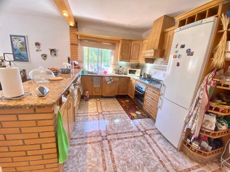 3 makuuhuone Omakotitalo myytävänä paikassa Malaga kaupunki - 222 700 € (Ref: 9396518)