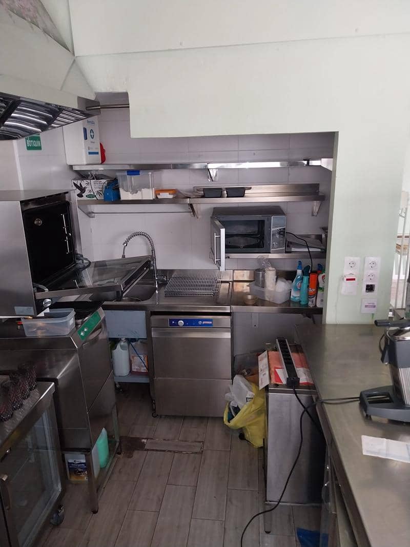 Commercieel te koop in Estepona - € 66.000 (Ref: 9397871)