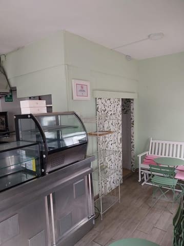 Kommersiell till salu i Centro, Estepona - 66 000 € (Ref: 9397871)