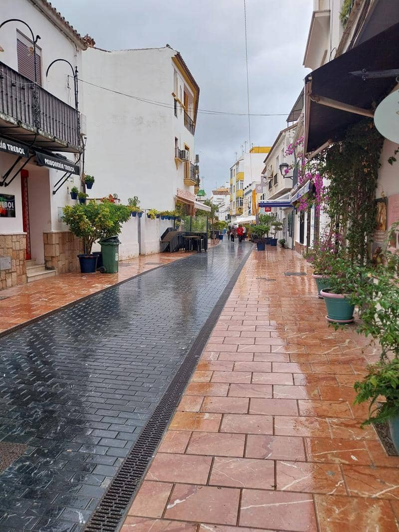 Commercieel te koop in Estepona - € 66.000 (Ref: 9397871)