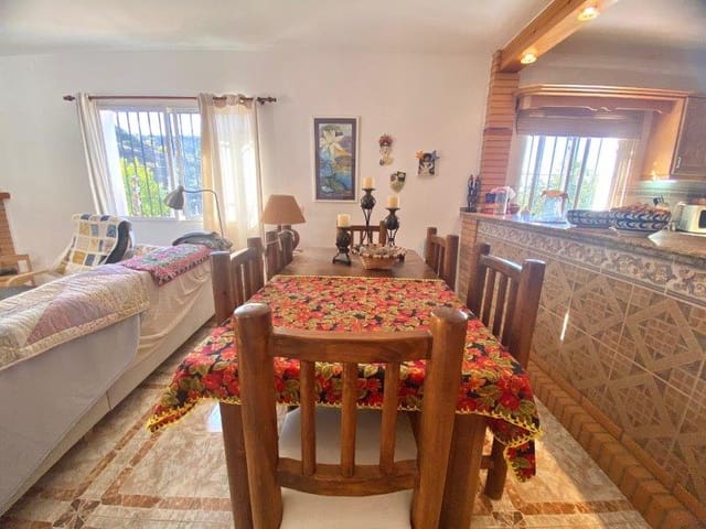 3 soverom Hus til salgs i Málaga by - € 222 700 (Ref: 9403378)