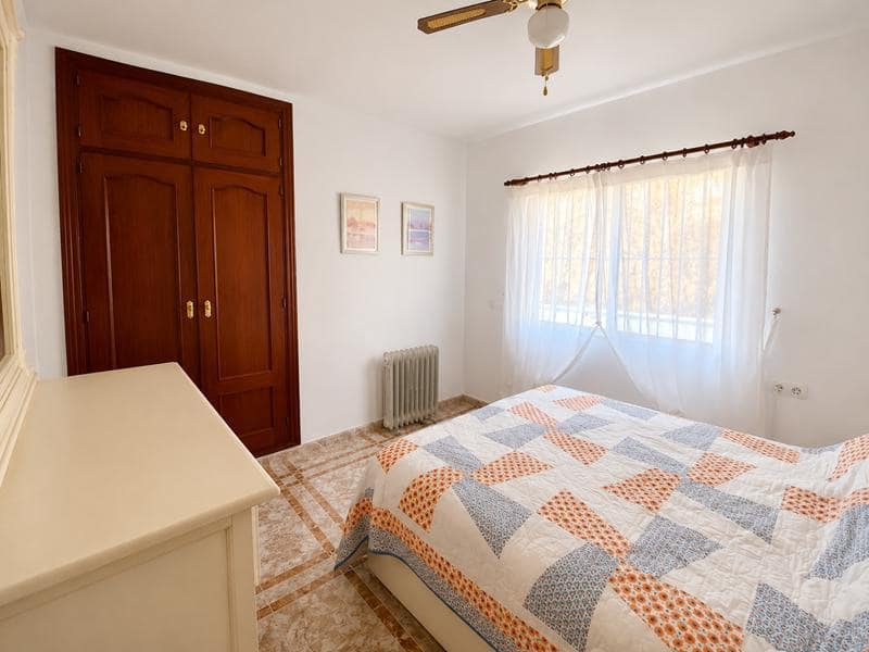 Casa de 3 habitaciones en Málaga ciudad en venta - 170.000 € (Ref: 9403378)