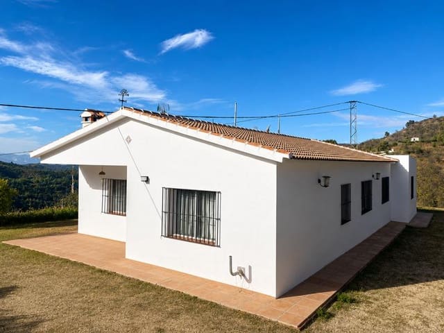 Casa de 3 habitaciones en Málaga ciudad en venta - 170.000 € (Ref: 9403378)