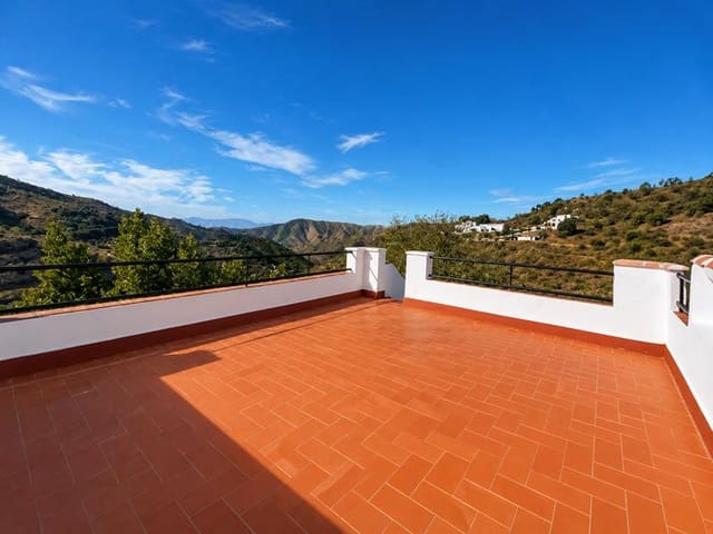 Casa de 3 habitaciones en Málaga ciudad en venta - 170.000 € (Ref: 9403378)