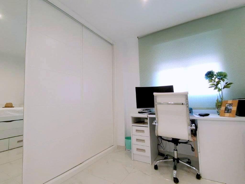 2 sypialnia Mieszkanie do wynajęcia w Miasto Malaga - 1 350 € (Ref: 9404446)