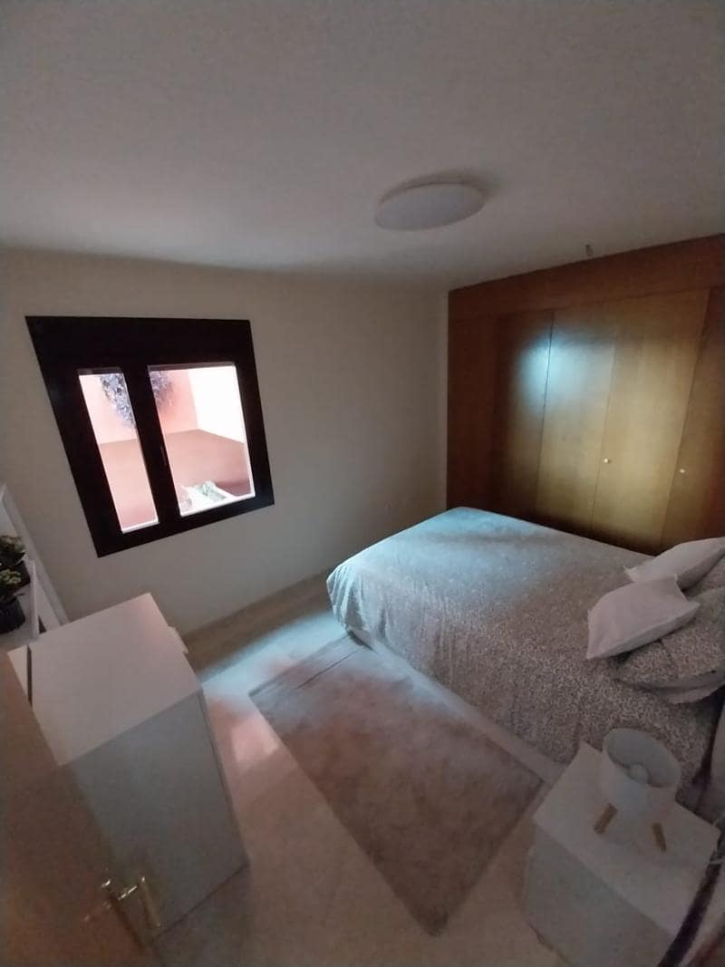 1 sypialnia Mieszkanie na sprzedaż w Estepona z basenem garażem - 318 000 € (Ref: 9405886)