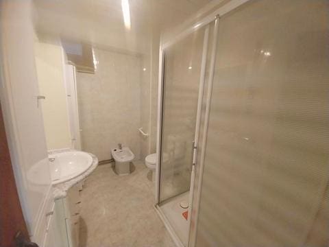 Piso de 3 habitaciones en Estepona en venta - 212.100 € (Ref: 9406956)