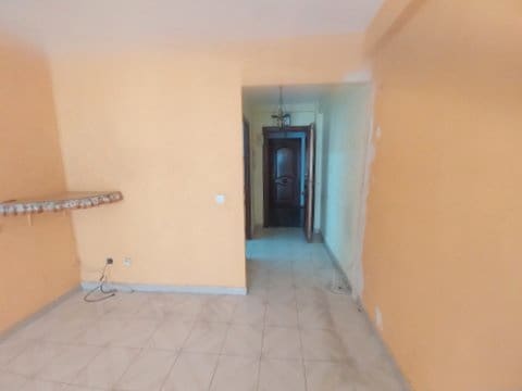 Piso de 3 habitaciones en Estepona en venta - 212.100 € (Ref: 9406956)