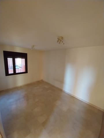 2 soverom Leilighet til salgs i Estepona med svømmebasseng garasje - € 355 000 (Ref: 9406957)