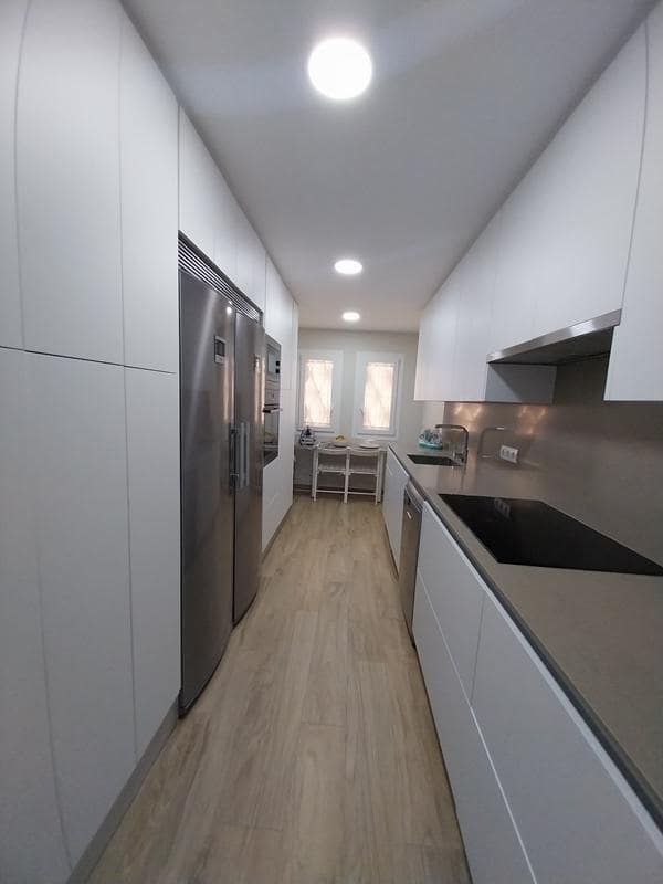 2 sypialnia Mieszkanie na sprzedaż w Estepona z basenem garażem - 530 250 € (Ref: 9415239)