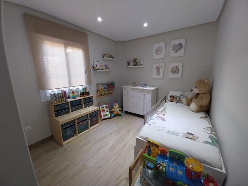 2 sypialnia Mieszkanie na sprzedaż w Estepona z basenem garażem - 530 250 € (Ref: 9415239)