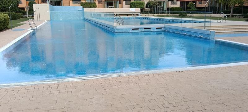 2 sovrum Lägenhet att hyra i Sotogrande med pool - 2 750 € (Ref: 9421495)