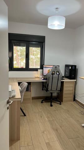 4 quarto Apartamento para venda em Estepona com piscina garagem - 578 000 € (Ref: 9428953)