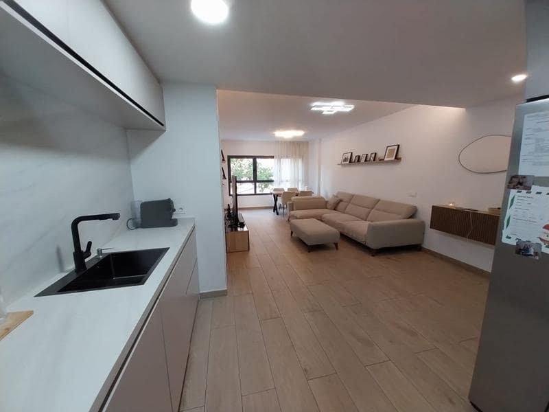 4 quarto Apartamento para venda em Estepona com piscina garagem - 578 000 € (Ref: 9428953)