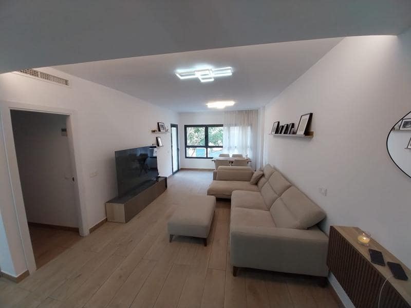4 quarto Apartamento para venda em Estepona com piscina garagem - 578 000 € (Ref: 9428953)