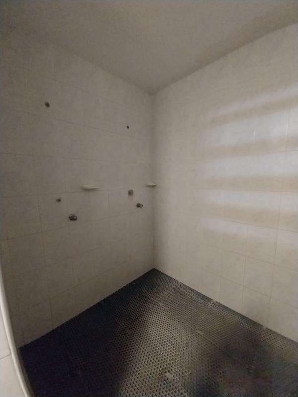 Local Commercial à louer à Estepona - 2 800 € (Ref: 9454804)