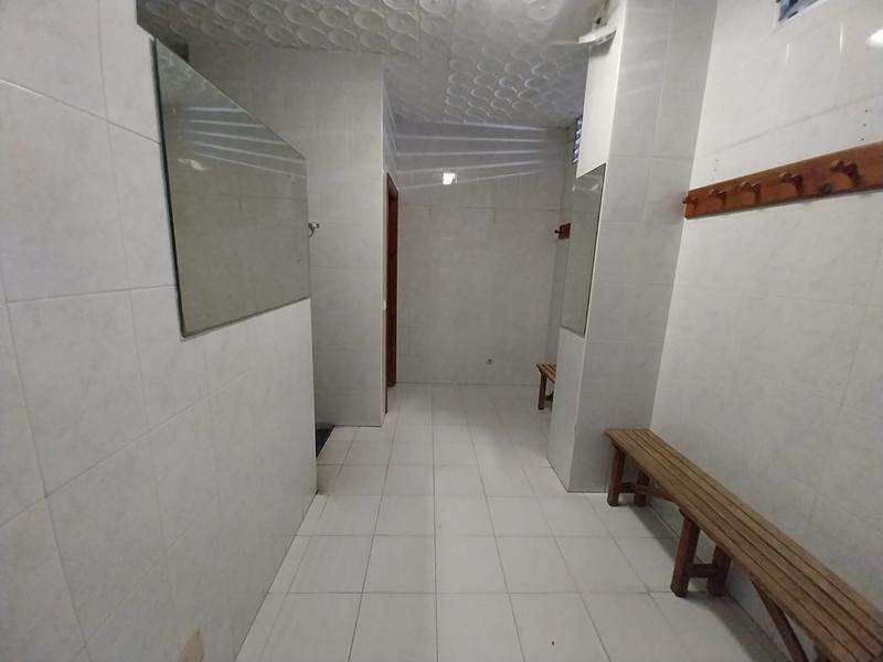 Local Commercial à louer à Estepona - 2 800 € (Ref: 9454804)