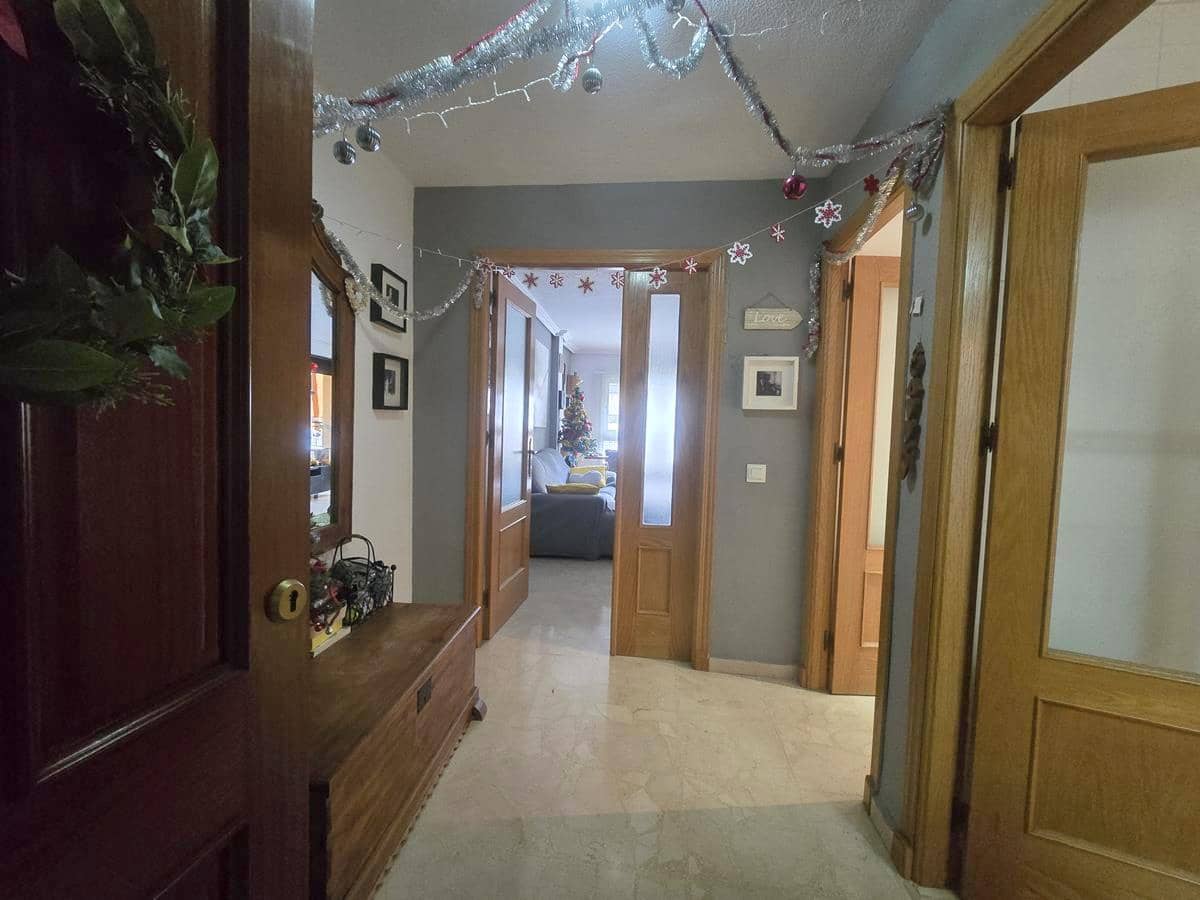 3 camera da letto Appartamento da affittare in Malaga citta con piscina garage - 1.400 € (Rif: 9457748)