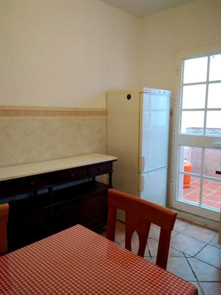1 sypialnia Mieszkanie do wynajęcia w Estepona - 800 € (Ref: 9467622)
