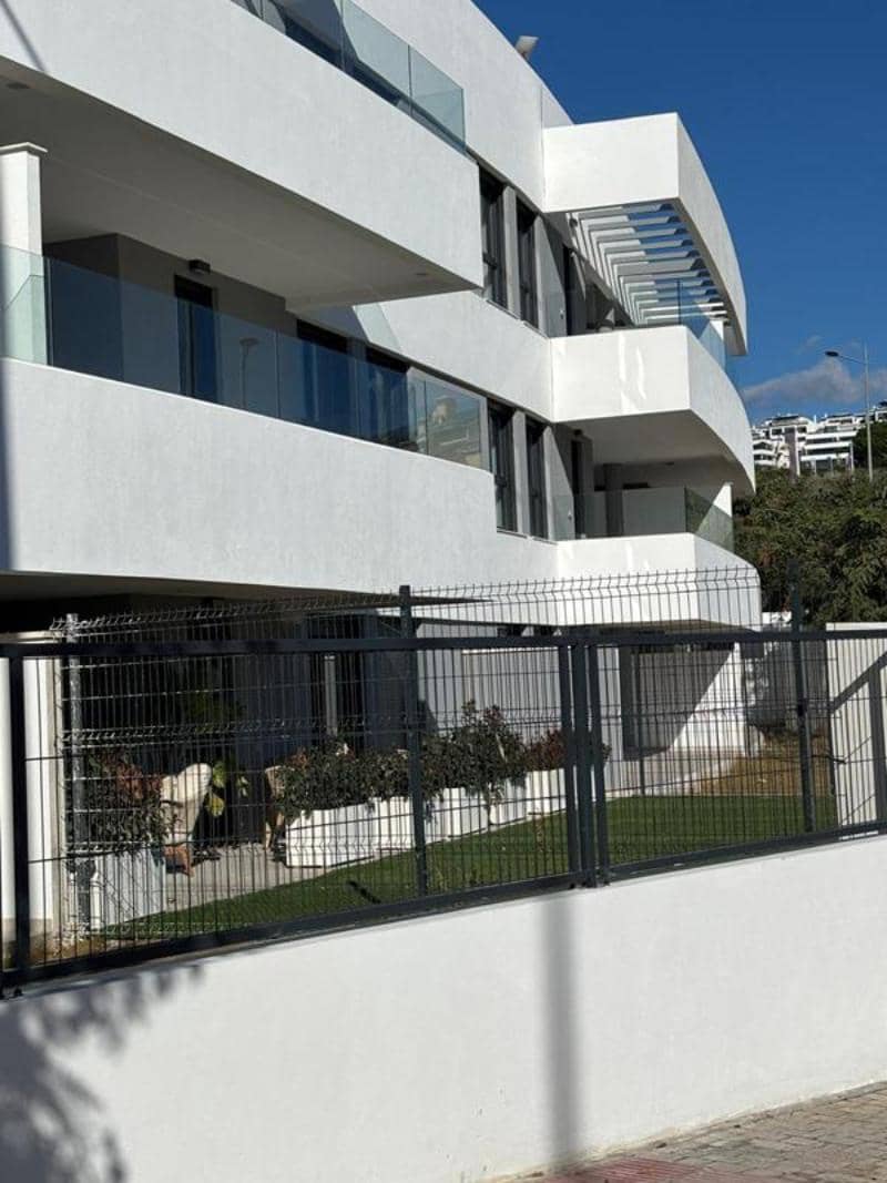 2 soveværelse Lejlighed til leje i Estepona med swimmingpool garage - € 1.750 (Ref: 9467773)