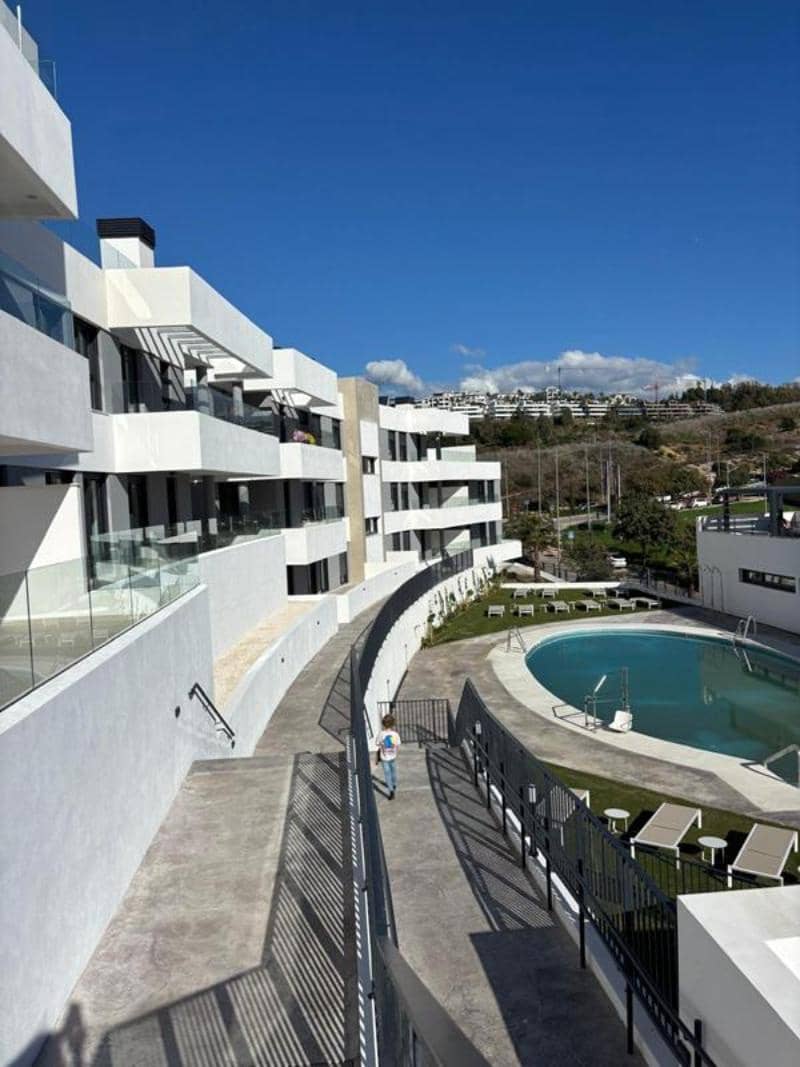 2 soveværelse Lejlighed til leje i Estepona med swimmingpool garage - € 1.750 (Ref: 9467773)